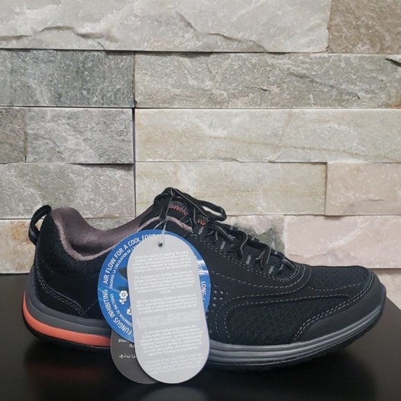 🎁 Clarks Women's Inset Trail Shoes - Picture 4 of 5